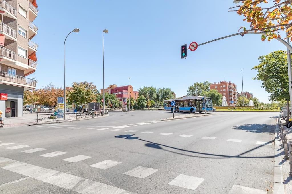 Estudio Acogedor En Zona Norte Мадрид Екстериор снимка