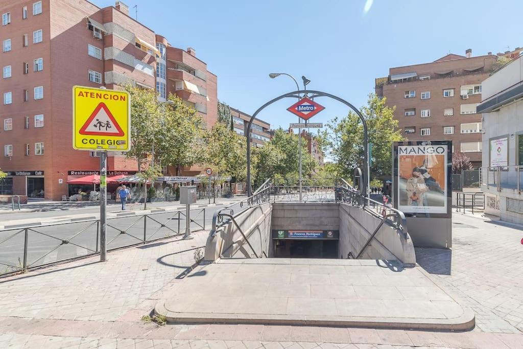 Estudio Acogedor En Zona Norte Мадрид Екстериор снимка