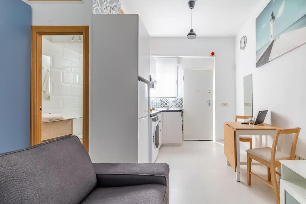 Estudio Acogedor En Zona Norte Мадрид Екстериор снимка